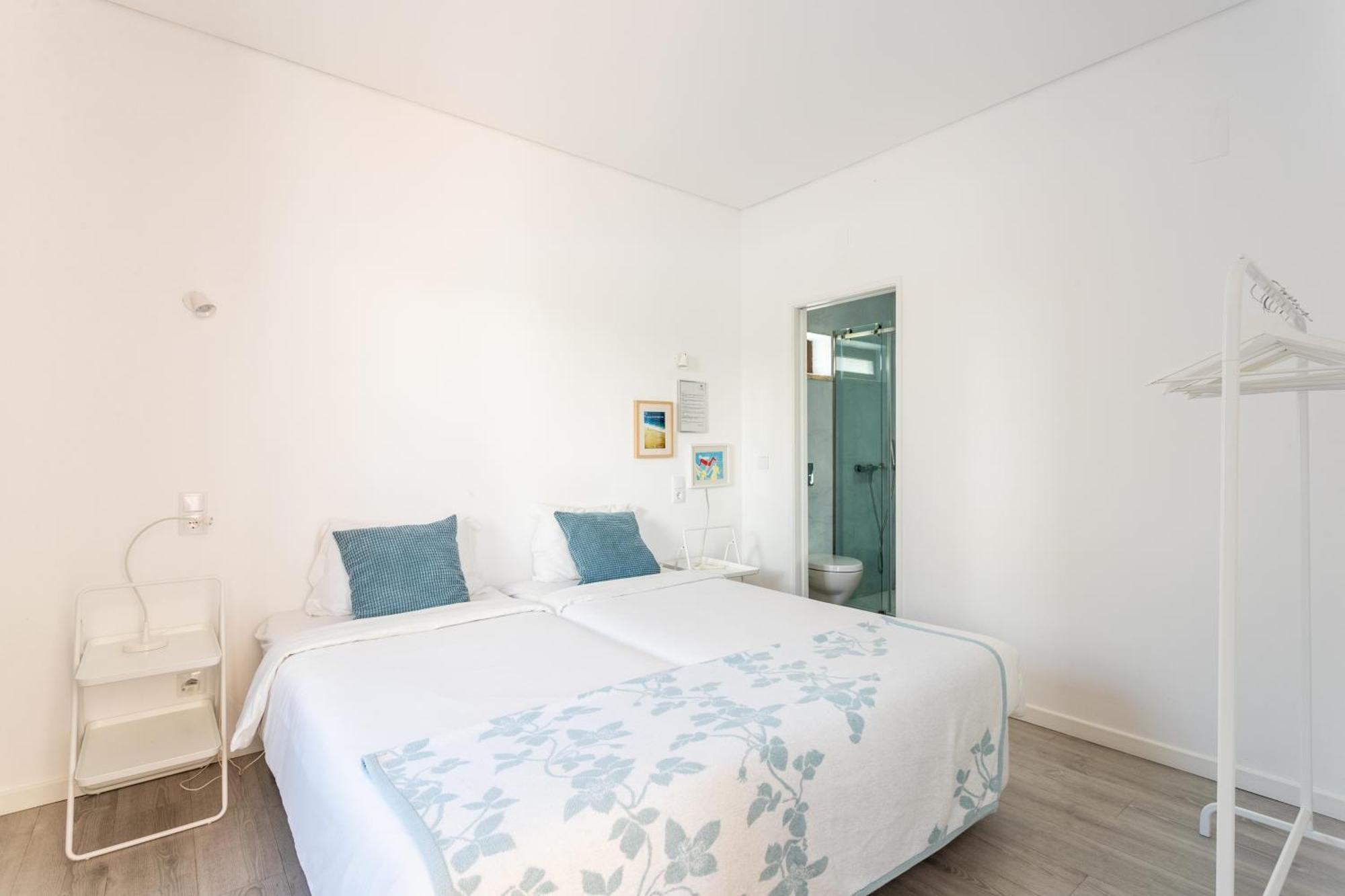 Blue Buddha Beach House Ericeira Room photo