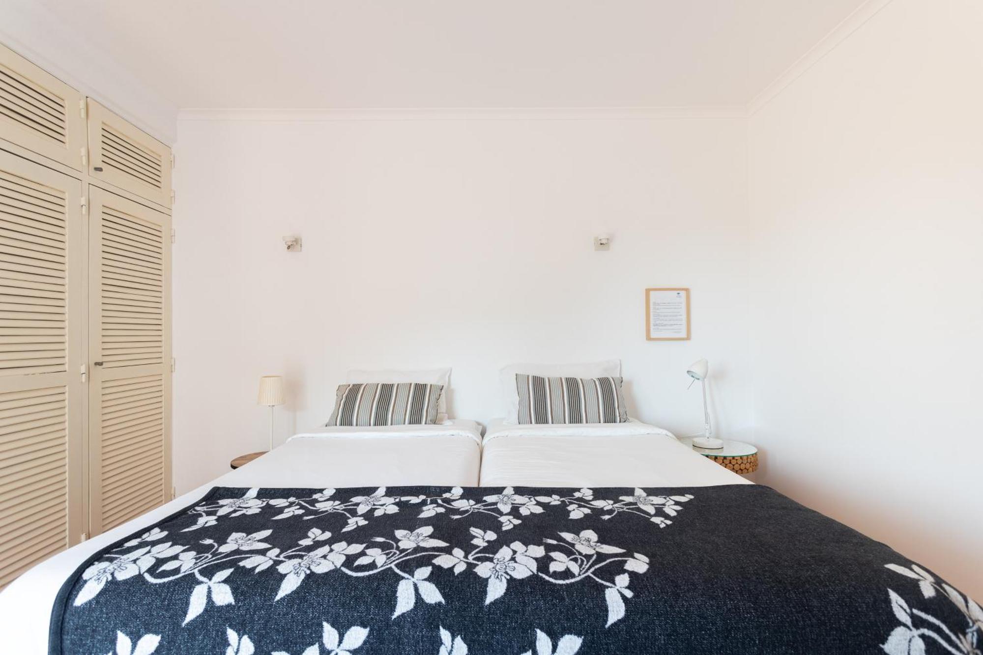 Blue Buddha Beach House Ericeira Room photo