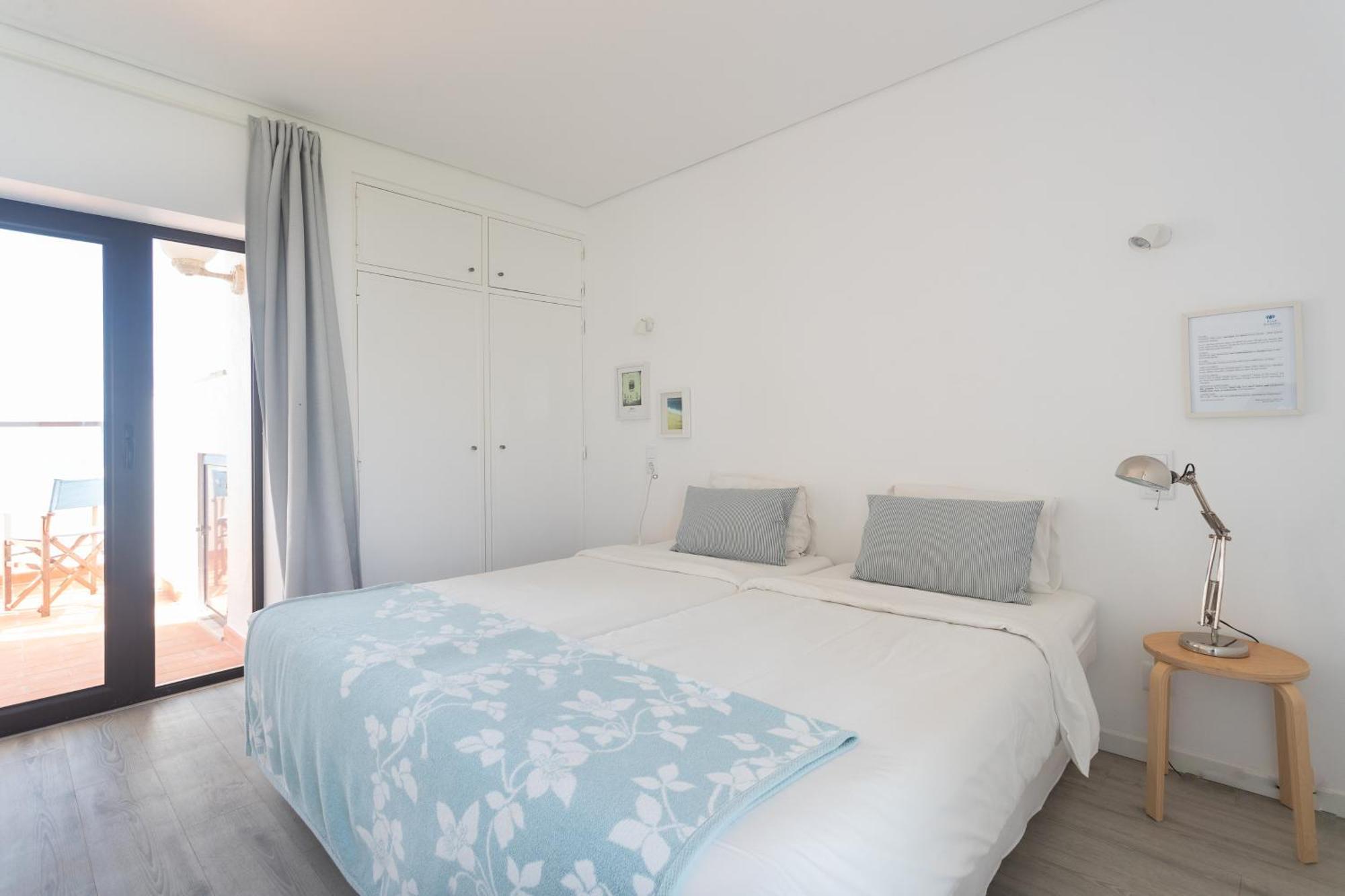 Blue Buddha Beach House Ericeira Room photo